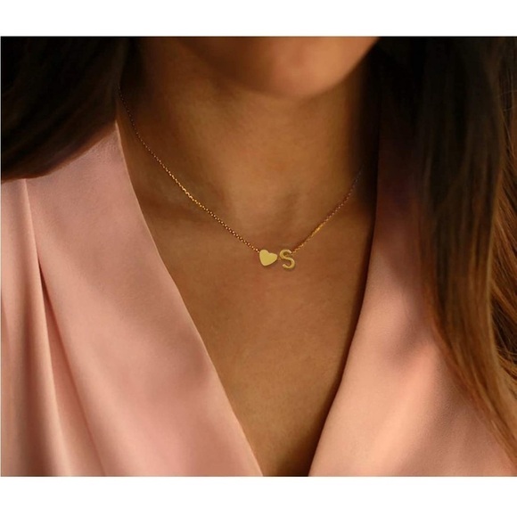 GOLD 18k Gold Plated Personalized Letter Inital Heart Pendant Necklace - Picture 3 of 3